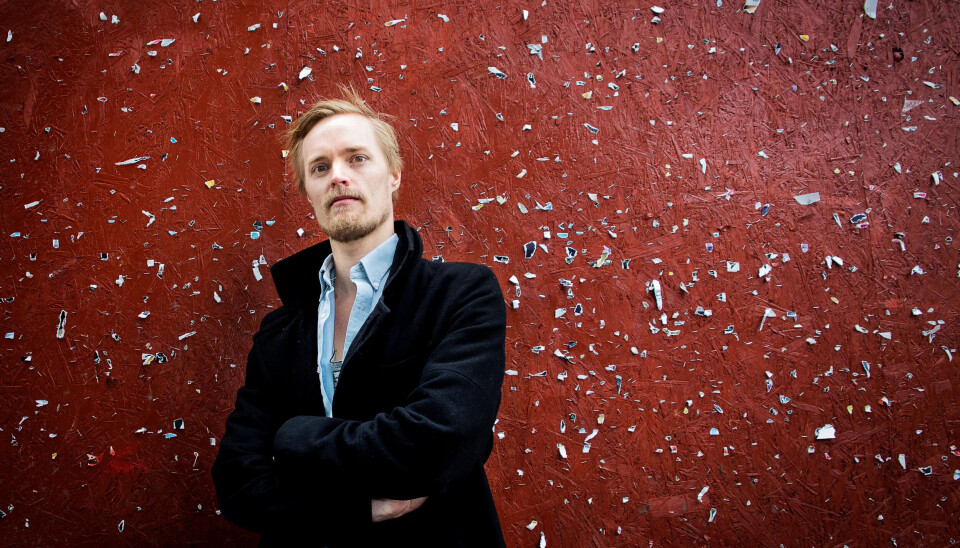 SJEKK GODT: Ungdomssekretær i HK, Vidar Hovland, råder alle til å sjekke at arbeidsvilkårene er i tråd med loven. SJEKK GODT: Ungdomssekretær i HK, Vidar Hovland, råder alle til å sjekke at arbeidsvilkårene er i tråd med loven.