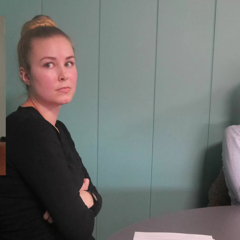 KONLFIKT: Hudpleiere Ida Haddock Kristoffersen og Vanessa Carvalho er medlemmer i Fagforbundet. De mener sier deres tidligere sjef satte opp kameraet som vises i fotomontasjen på dette bildet etter en konflikt om tariffavtale. KONLFIKT: Hudpleiere Ida Haddock Kristoffersen og Vanessa Carvalho er medlemmer i Fagforbundet. De mener sier deres tidligere sjef satte opp kameraet som vises i fotomontasjen på dette bildet etter en konflikt om tariffavtale.