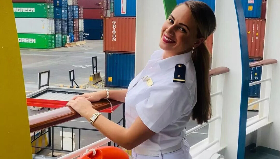 «Det beste med å bli cruise ship nurse? Den fine uniformen», seier Diana til @kooperativbemanning på Instagram. «Det beste med å bli cruise ship nurse? Den fine uniformen», seier Diana til @kooperativbemanning på Instagram.
