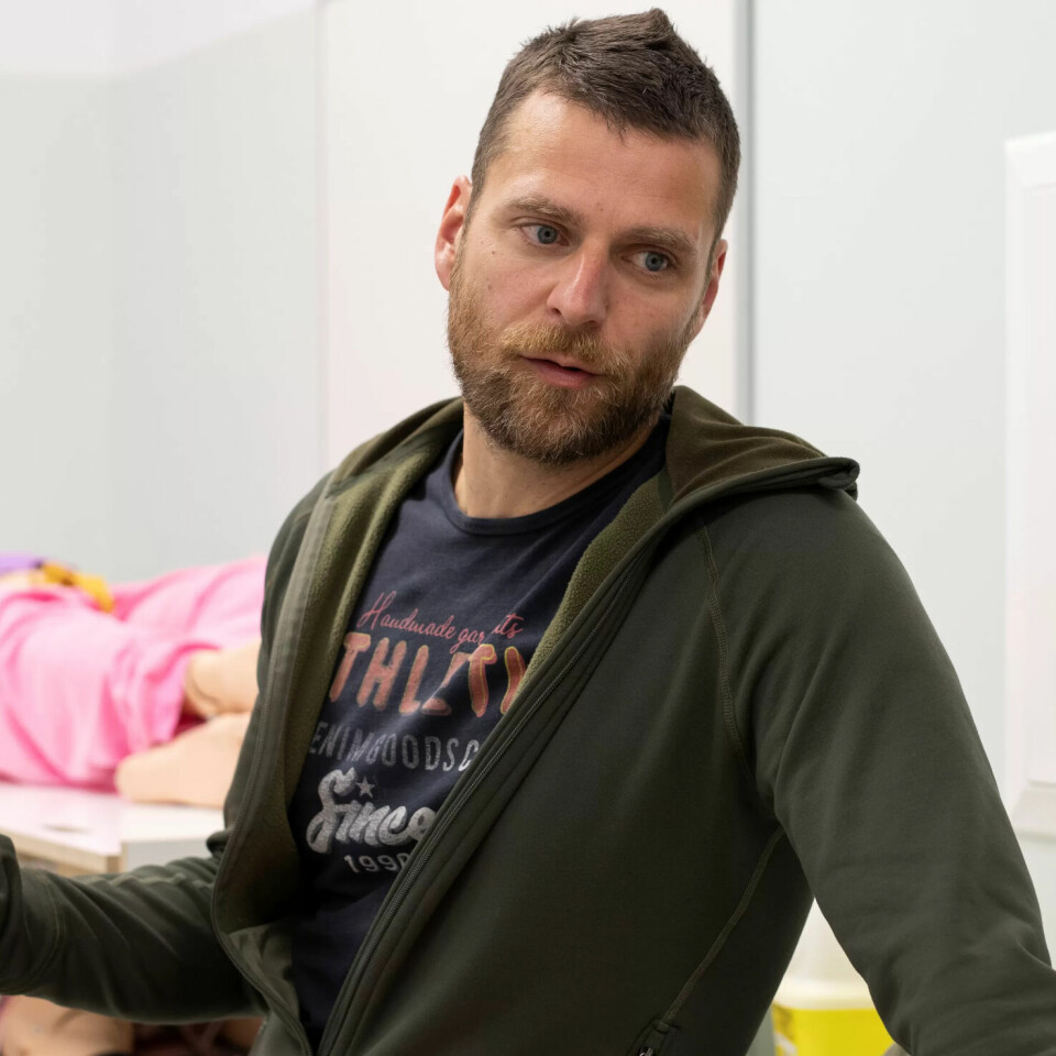 Lars-Erik Olsen oppfordrer kollegene til å melde avvik når han holder internkurs på SimFredrikstad. Lars-Erik Olsen oppfordrer kollegene til å melde avvik når han holder internkurs på SimFredrikstad.