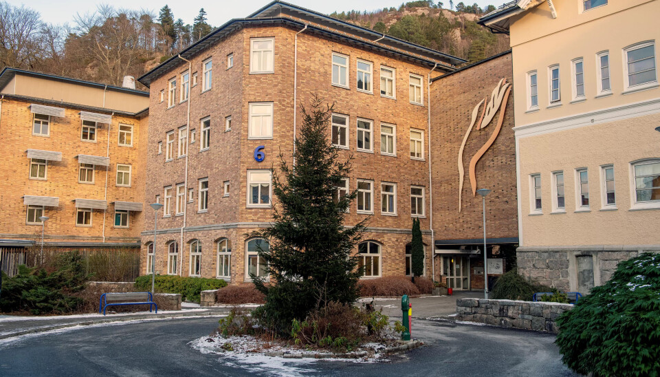 Tett oppfølging gjør det lettere å si ja til å bli innlagt ved fks Psykiatrisk klinikk i Sandviken Tett oppfølging gjør det lettere å si ja til å bli innlagt ved fks Psykiatrisk klinikk i Sandviken
