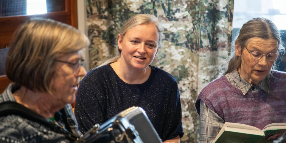 KRUMTAPP: Aktivitør Anita Nysveen Romskaug (i midten) har en nøkkelrolle som koordinator og bindeledd til frivillige aktører. KRUMTAPP: Aktivitør Anita Nysveen Romskaug (i midten) har en nøkkelrolle som koordinator og bindeledd til frivillige aktører.