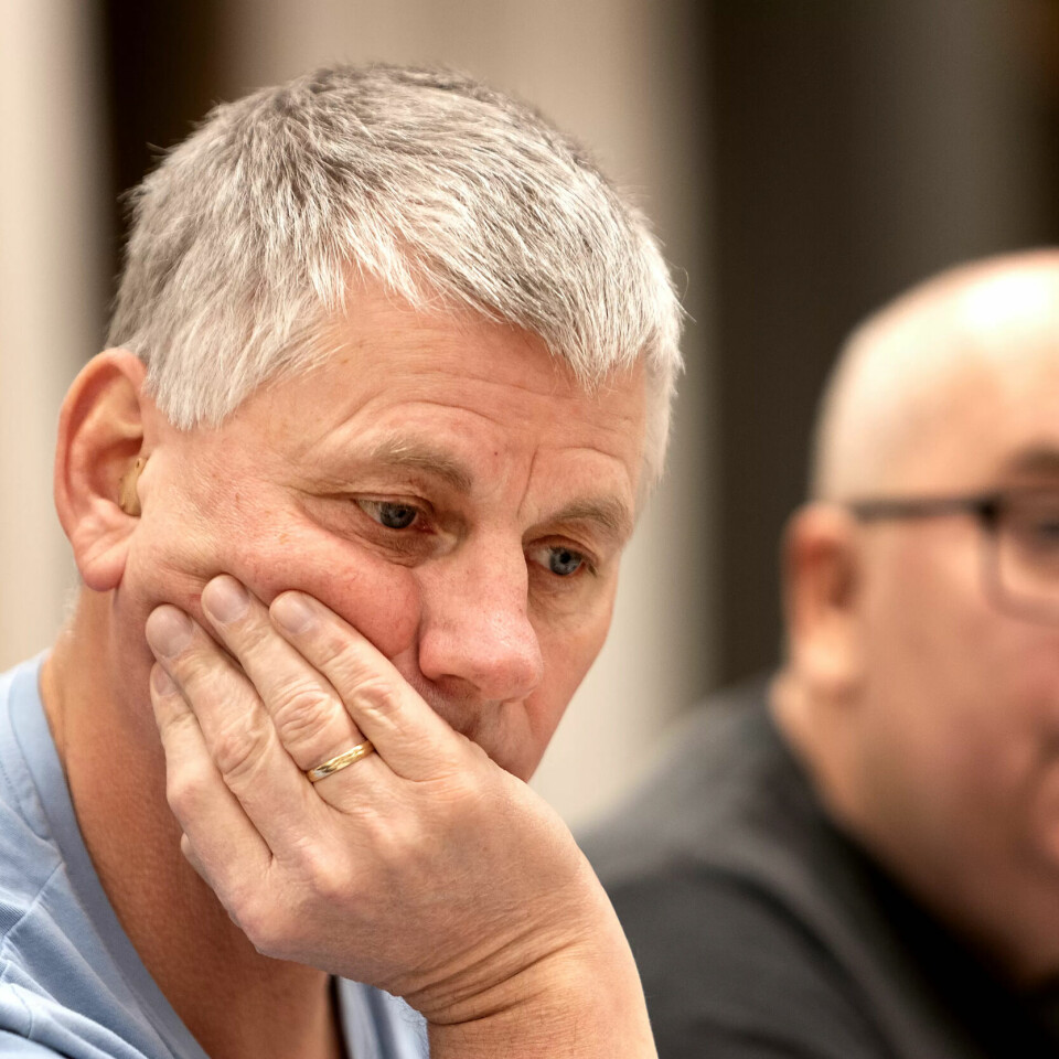 BEKYMRA: Hjelpepleier og nattevakt Hermann Tharaldsen er bekymra for pasienter som blir sittende redde på rommet. BEKYMRA: Hjelpepleier og nattevakt Hermann Tharaldsen er bekymra for pasienter som blir sittende redde på rommet.