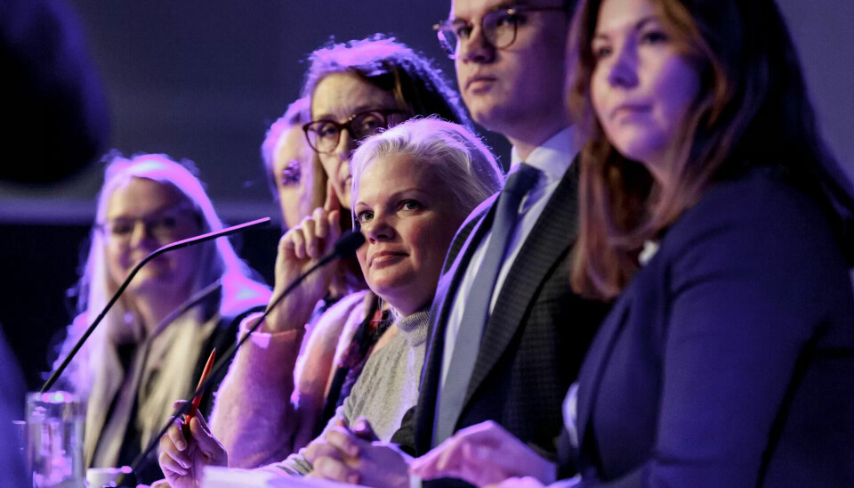 Maria Moe (t.h.) er rådgiver for barneminister Kjell Ingolf Ropstad. Her i debatt med representanter fra familie- og kulturkomiteen. Maria Moe (t.h.) er rådgiver for barneminister Kjell Ingolf Ropstad. Her i debatt med representanter fra familie- og kulturkomiteen.