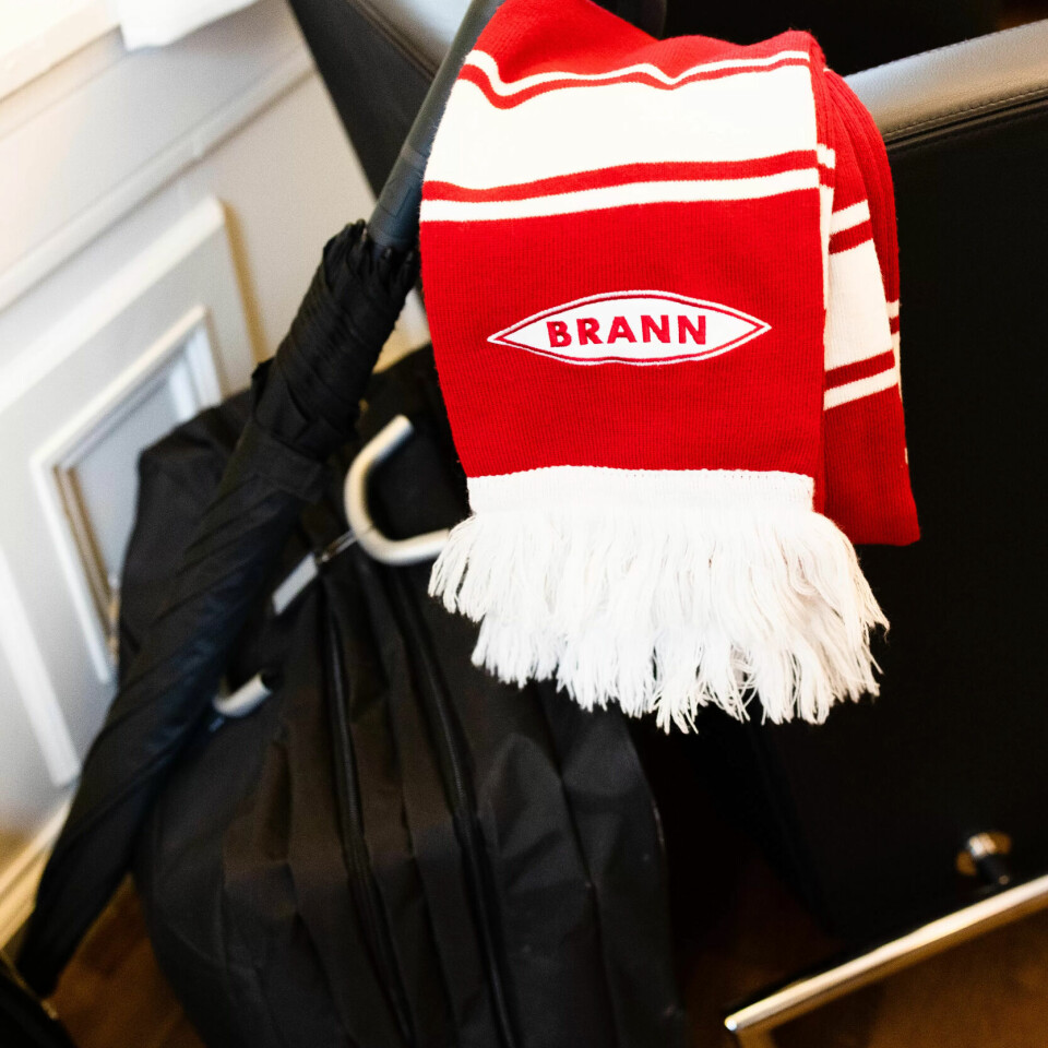 HJERTET I BRANN: Rune Bakervik har en fortid som leder i fotballaget Branns supporterklubb. Han elsker å være på stadion, der er han bare Rune. HJERTET I BRANN: Rune Bakervik har en fortid som leder i fotballaget Branns supporterklubb. Han elsker å være på stadion, der er han bare Rune.
