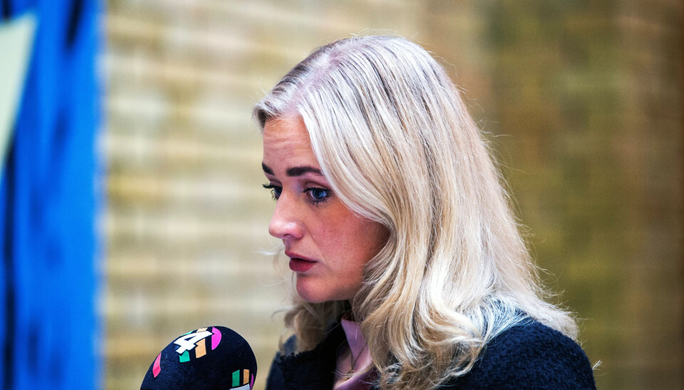 SVARER: – Den brede evalueringen av voldserstatningsregelverket som departementet har lagt opp til, mener jeg imidlertid at vil gi et godt grunnlag for å vurdere eventuelle endringsbehov i loven og ordningen, skriver tidligere justisminister Emilie Enger Mehl i et svar på et skriftlig spørsmål fra SV på Stortinget. SVARER: – Den brede evalueringen av voldserstatningsregelverket som departementet har lagt opp til, mener jeg imidlertid at vil gi et godt grunnlag for å vurdere eventuelle endringsbehov i loven og ordningen, skriver tidligere justisminister Emilie Enger Mehl i et svar på et skriftlig spørsmål fra SV på Stortinget.