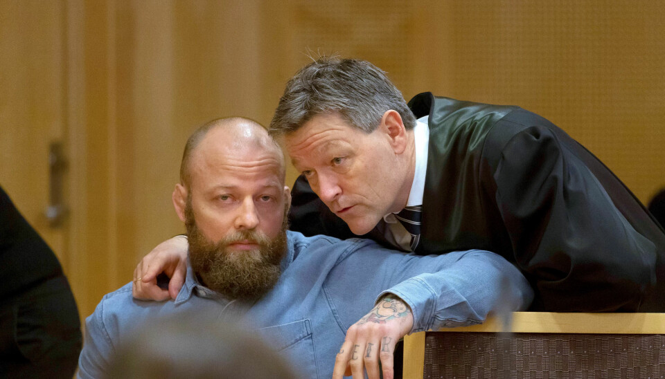 SAKSØKER: Miljøarbeider Mats Rolfsen og advokat Kjetil Edvardsen på første dag med saksøkernes forklaringer. Siden den gangen har mange sterke historier blitt fortalt retten, SAKSØKER: Miljøarbeider Mats Rolfsen og advokat Kjetil Edvardsen på første dag med saksøkernes forklaringer. Siden den gangen har mange sterke historier blitt fortalt retten,