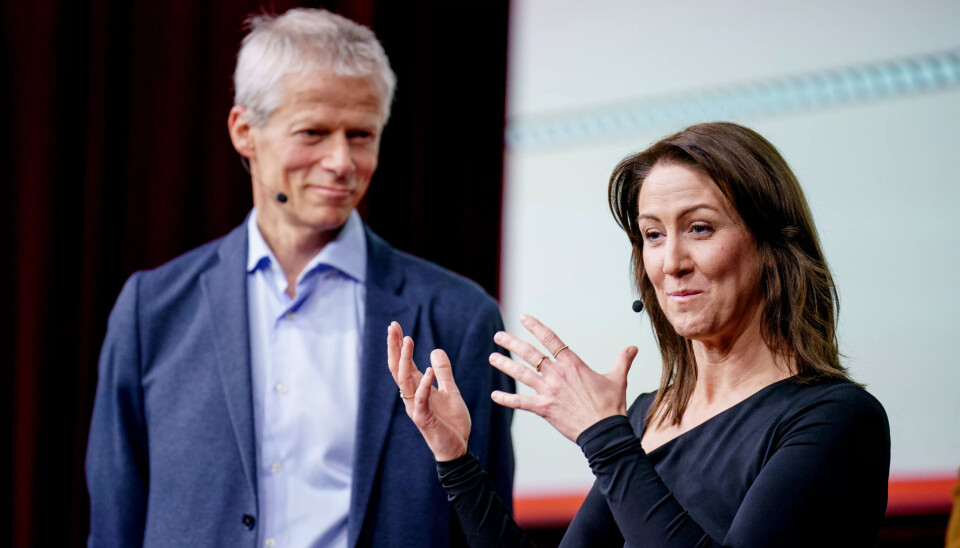 POSITIVT: Nav-direktør Hans Christian Holte og arbeids- og inkluderingsminister Tonje Brenna mener det er et positivt tegn at sykefraværet falt mot slutten av fjoråret. POSITIVT: Nav-direktør Hans Christian Holte og arbeids- og inkluderingsminister Tonje Brenna mener det er et positivt tegn at sykefraværet falt mot slutten av fjoråret.