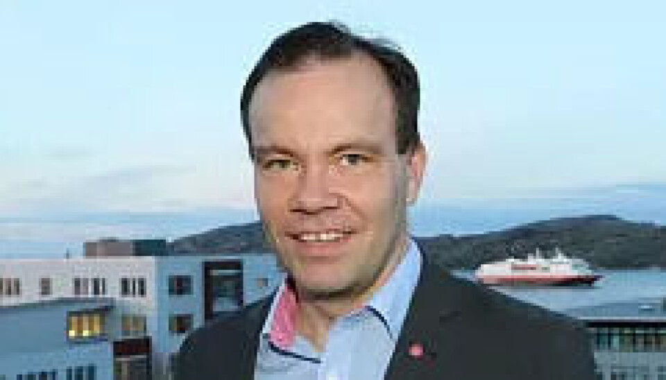 GARANTIST: Fylkesrådsleder Tomas Norvoll mener det er på tide at alle kvalifiserte søkere i Nordland får læreplass. GARANTIST: Fylkesrådsleder Tomas Norvoll mener det er på tide at alle kvalifiserte søkere i Nordland får læreplass.