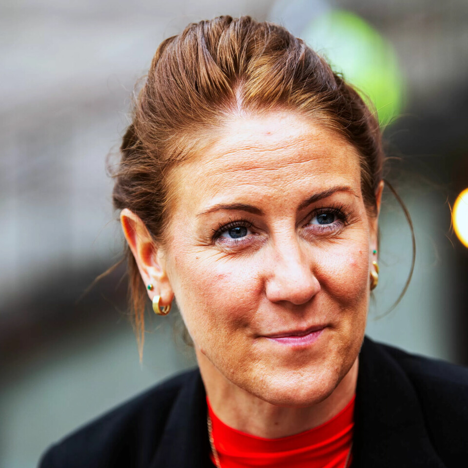 – Svein Jonny, sammen LO på Svalbard og Longyearbyen lokalstyre, skal ha brorparten av æren for at dette nå blir gjennomført, sier arbeids- og inkluderingsminister Tonje Brenna. – Svein Jonny, sammen LO på Svalbard og Longyearbyen lokalstyre, skal ha brorparten av æren for at dette nå blir gjennomført, sier arbeids- og inkluderingsminister Tonje Brenna.