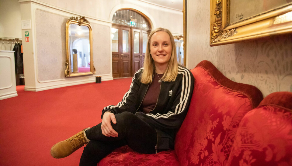 LYDTEKNIKER: Mari Røsjø er leder for Fagforbundet Teater og Scene. Hun er ellers lydtekniker her på Nationaltheatret. LYDTEKNIKER: Mari Røsjø er leder for Fagforbundet Teater og Scene. Hun er ellers lydtekniker her på Nationaltheatret.