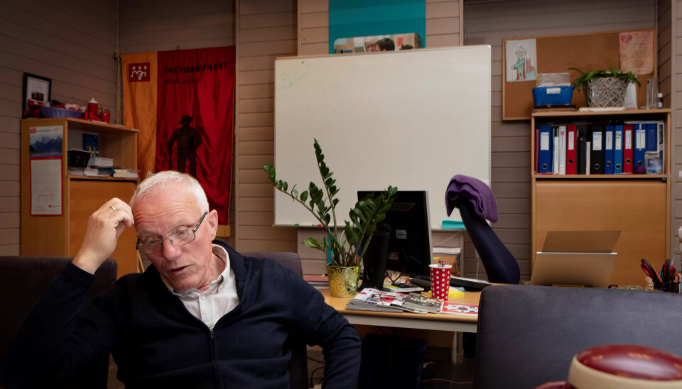 MISTER TID: Om halvannet år skal kommunene være sammenslått, men arbeidet har stoppet opp. - Vi har knapt nok tid som det er, sier ansattes representant i fellesnemnda for Narvik og Ballangen, Knut Nilsen. MISTER TID: Om halvannet år skal kommunene være sammenslått, men arbeidet har stoppet opp. - Vi har knapt nok tid som det er, sier ansattes representant i fellesnemnda for Narvik og Ballangen, Knut Nilsen.