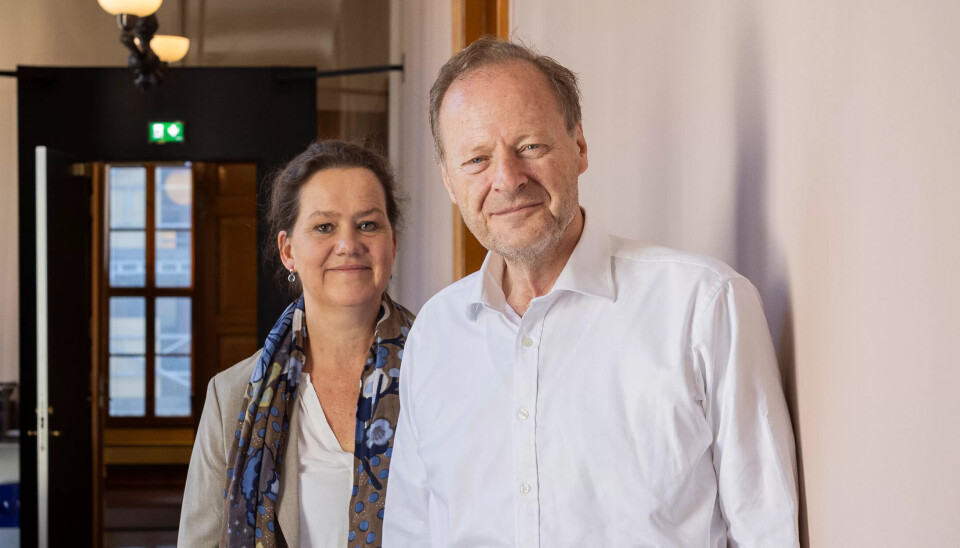 STØTTE: Jussprofessor Mads Andenæs har blitt en solid støttespiller for Nav-ansatte Janne Cecilie Thorenfeldt i søksmålet mot staten for brudd på personvernet. STØTTE: Jussprofessor Mads Andenæs har blitt en solid støttespiller for Nav-ansatte Janne Cecilie Thorenfeldt i søksmålet mot staten for brudd på personvernet.