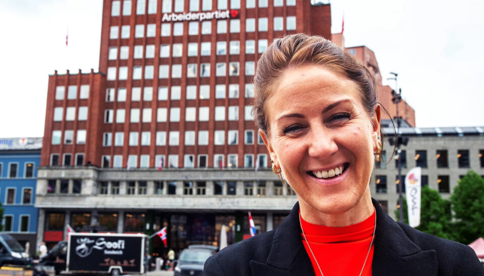 Arbeids- og inkluderingsminister Tonje Brenna (Ap) sier hun setter pris på de nye signalene fra LO. Arbeids- og inkluderingsminister Tonje Brenna (Ap) sier hun setter pris på de nye signalene fra LO.