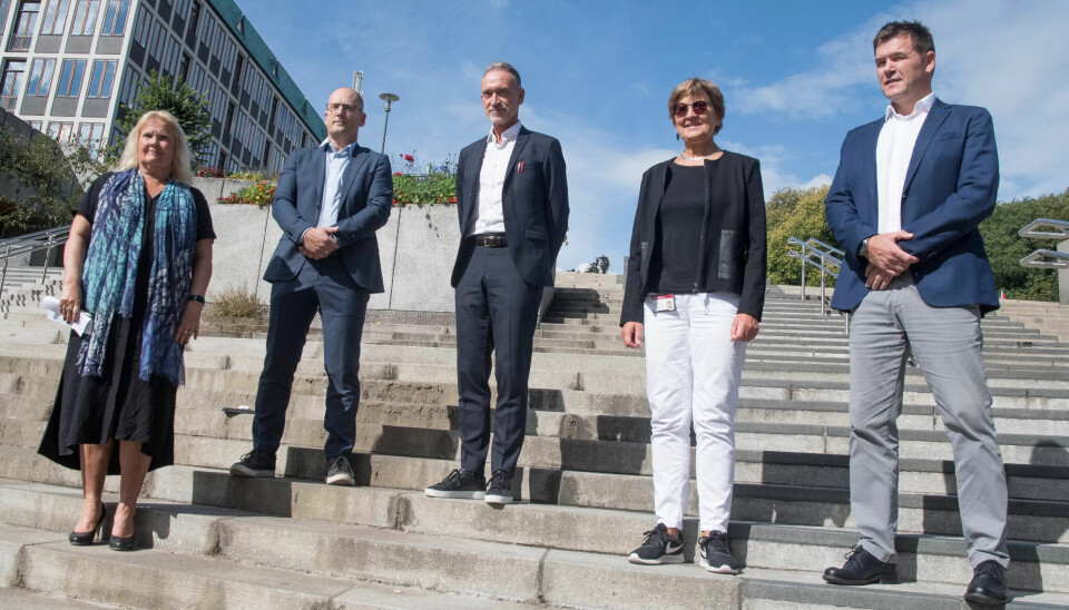 Start på kommuneoppgjøret 2020. Fra v: Lizzy Ruud Thorkildsen YS Kommune, Steffen Handal Unio, Tor Arne Gangsø KS, Mette Nord Fagforbundet og LO Kommune, Jan Olav Birkenhagen Akademikerne. Start på kommuneoppgjøret 2020. Fra v: Lizzy Ruud Thorkildsen YS Kommune, Steffen Handal Unio, Tor Arne Gangsø KS, Mette Nord Fagforbundet og LO Kommune, Jan Olav Birkenhagen Akademikerne.
