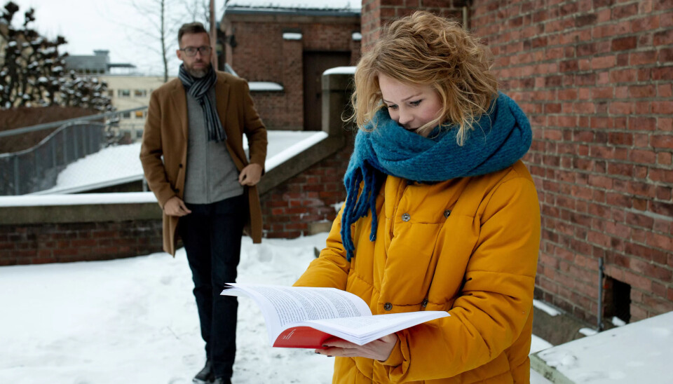 FORNØYDE BRUKERE: I det store og hele har forskerne konkludert med at svært mange er fornøyde med tilbudet til KRS. De er særlig glad for at de ansatte har spisskompetansen som kombinerer tro og oppmerksomhet mot seksuelle krenkelser. FORNØYDE BRUKERE: I det store og hele har forskerne konkludert med at svært mange er fornøyde med tilbudet til KRS. De er særlig glad for at de ansatte har spisskompetansen som kombinerer tro og oppmerksomhet mot seksuelle krenkelser.