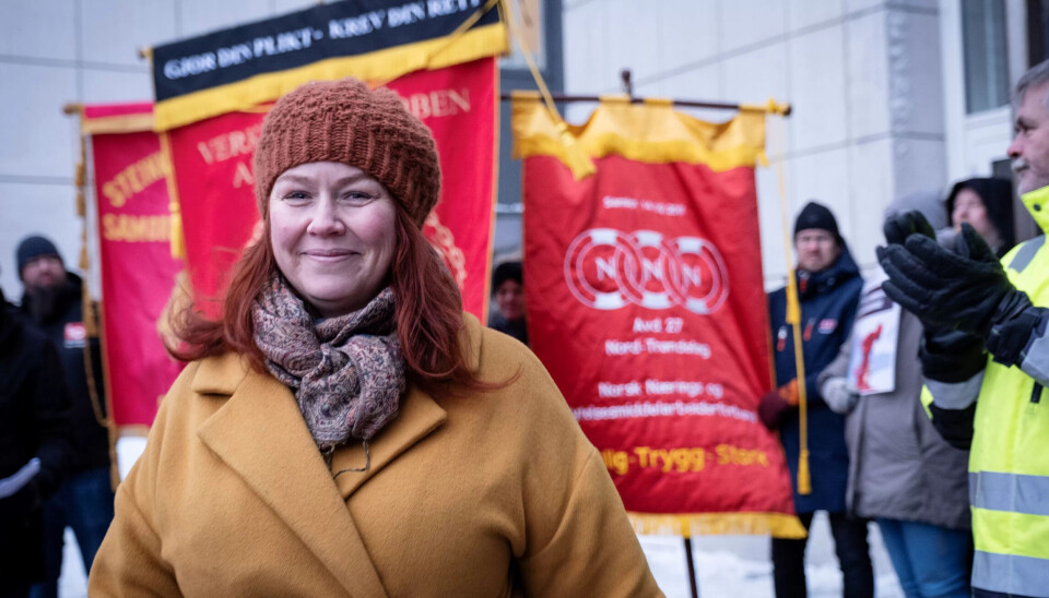 Runa Hjertø holdt appell og sa at en svekkelse i ordningen vil gi enda større lønnsforskjeller mellom kvinner og menn. Runa Hjertø holdt appell og sa at en svekkelse i ordningen vil gi enda større lønnsforskjeller mellom kvinner og menn.