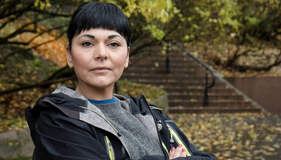 KRITISK: Barnehageansatt Natalie Jimenez har lite til overs for at eierne av barnehagen der hun jobber flytter til Sveits. KRITISK: Barnehageansatt Natalie Jimenez har lite til overs for at eierne av barnehagen der hun jobber flytter til Sveits.