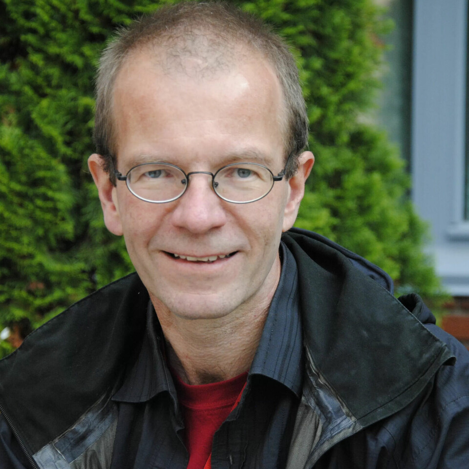 GODT RÅD: – Ikke stå alene. Mange faller mellom to stoler så det smeller, og jeg er redd vi vil få mange slike saker framover, sier pensjonsekpert Steinar Fuglevaag. GODT RÅD: – Ikke stå alene. Mange faller mellom to stoler så det smeller, og jeg er redd vi vil få mange slike saker framover, sier pensjonsekpert Steinar Fuglevaag.
