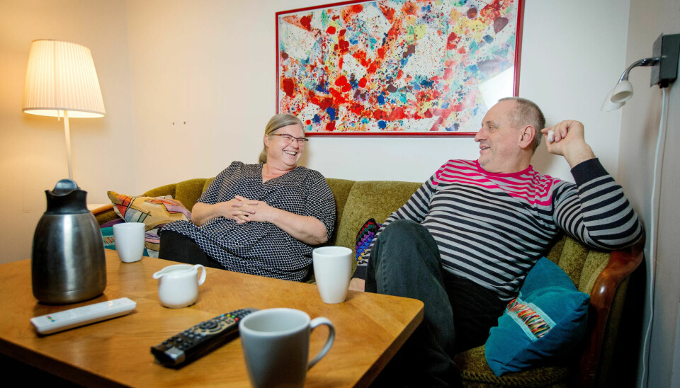 Ingrid Grundt og Ragnar Leine har opplevd en rivende utvikling i området siden de flyttet til Grünerløkka på midten av 90-tallet. Ragnar forstår ikke hvordan dagens unge har råd til å bla opp millioner for å bo i området. Ingrid Grundt og Ragnar Leine har opplevd en rivende utvikling i området siden de flyttet til Grünerløkka på midten av 90-tallet. Ragnar forstår ikke hvordan dagens unge har råd til å bla opp millioner for å bo i området.
