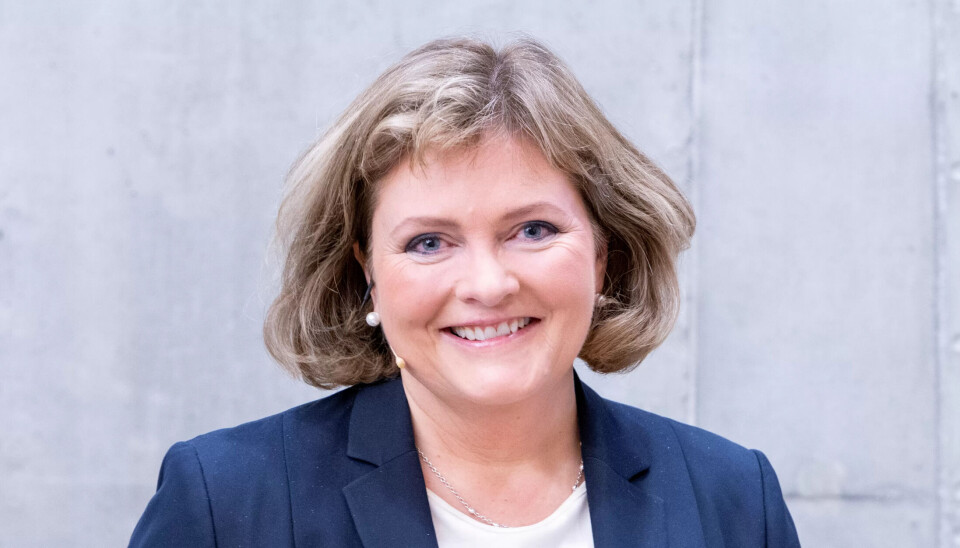 FORNØYD: - Vi gleder oss over at KLP kommer godt ut av sammenligningen med gjennomsnittet av de kommunale pensjonskassene, samtidig som vi kan vise til lavere variasjon i avkastning. Det er noe eierne våre i Kommune- og Helse-Norge har sagt er viktig for dem, skriver Cathrine Hellandsvik. FORNØYD: - Vi gleder oss over at KLP kommer godt ut av sammenligningen med gjennomsnittet av de kommunale pensjonskassene, samtidig som vi kan vise til lavere variasjon i avkastning. Det er noe eierne våre i Kommune- og Helse-Norge har sagt er viktig for dem, skriver Cathrine Hellandsvik.