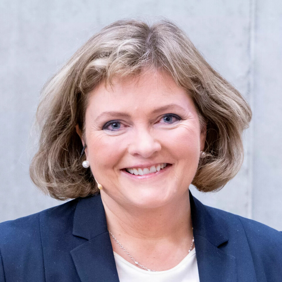 FORNØYD: - Vi gleder oss over at KLP kommer godt ut av sammenligningen med gjennomsnittet av de kommunale pensjonskassene, samtidig som vi kan vise til lavere variasjon i avkastning. Det er noe eierne våre i Kommune- og Helse-Norge har sagt er viktig for dem, skriver Cathrine Hellandsvik. FORNØYD: - Vi gleder oss over at KLP kommer godt ut av sammenligningen med gjennomsnittet av de kommunale pensjonskassene, samtidig som vi kan vise til lavere variasjon i avkastning. Det er noe eierne våre i Kommune- og Helse-Norge har sagt er viktig for dem, skriver Cathrine Hellandsvik.