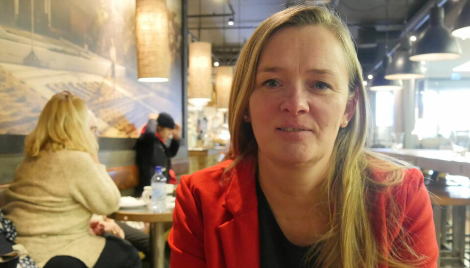 – BLIR KUTT I BYDELENE: Anna Elisabeth Uran er 2. nestleder i Fagforbundet Oslo. Hun frykter at kutti eiendomsskatten betyr mindre penger til de 15 bydelene i Oslo: – Hvert år har det vært rammekutt og sett på hvilke stillinger som må tas bort. Dette har snudd betraktelig etter forrige kommunevalg. – BLIR KUTT I BYDELENE: Anna Elisabeth Uran er 2. nestleder i Fagforbundet Oslo. Hun frykter at kutti eiendomsskatten betyr mindre penger til de 15 bydelene i Oslo: – Hvert år har det vært rammekutt og sett på hvilke stillinger som må tas bort. Dette har snudd betraktelig etter forrige kommunevalg.