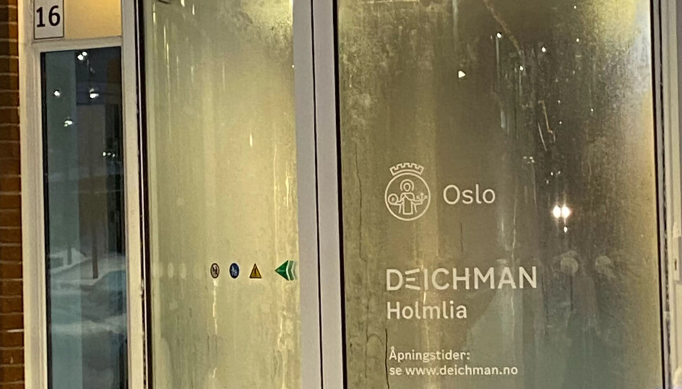 Ung ansatt knivstukket: Bibliotekansatte opplever stadig vold og trusler