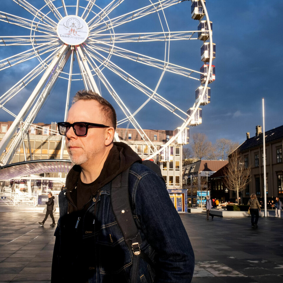 Markus ødela kneet i kanonballkamp på jobben. Så gjorde han en feil