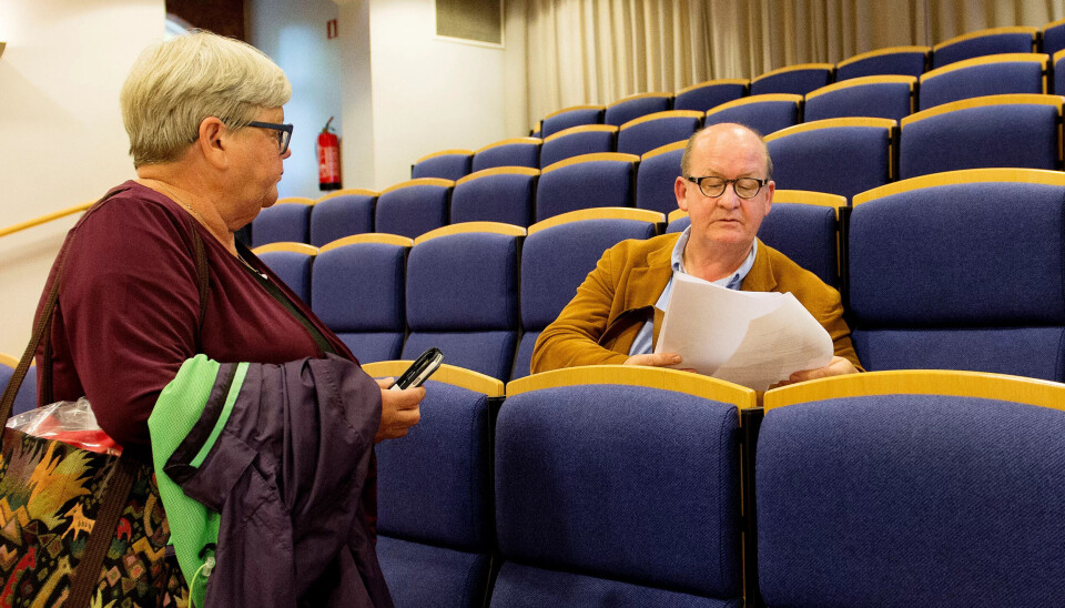 NEGATIV TREND: Tone Rønoldtangen, leder for LO Stat og John Leirvaag, leder i NTL, diskuterer Fafos rapport om varsler-rapport. NEGATIV TREND: Tone Rønoldtangen, leder for LO Stat og John Leirvaag, leder i NTL, diskuterer Fafos rapport om varsler-rapport.