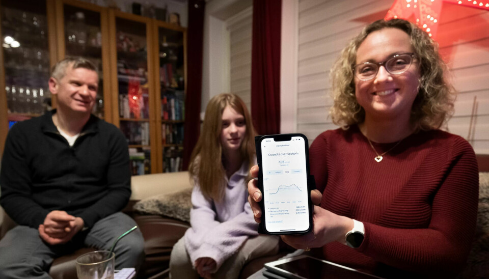 – Vi kan ikke endre det som skjer med priser på strøm og renter, men hadde jeg ikke vært gift, hadde jeg ikke klart å kjøpe meg bolig, sier Ewa Maria Tyrala. – Vi kan ikke endre det som skjer med priser på strøm og renter, men hadde jeg ikke vært gift, hadde jeg ikke klart å kjøpe meg bolig, sier Ewa Maria Tyrala.