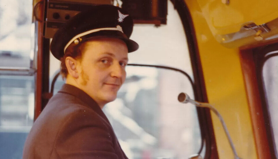 MED I 50 ÅR: Jubilanten er 125 år, i 70 av disse har trikken og arbeidsplassene vært truet mang en gang. Ove Tønnessen har vært med i femti av disse åra. MED I 50 ÅR: Jubilanten er 125 år, i 70 av disse har trikken og arbeidsplassene vært truet mang en gang. Ove Tønnessen har vært med i femti av disse åra.