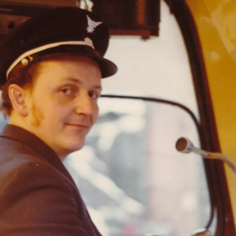 MED I 50 ÅR: Jubilanten er 125 år, i 70 av disse har trikken og arbeidsplassene vært truet mang en gang. Ove Tønnessen har vært med i femti av disse åra. MED I 50 ÅR: Jubilanten er 125 år, i 70 av disse har trikken og arbeidsplassene vært truet mang en gang. Ove Tønnessen har vært med i femti av disse åra.
