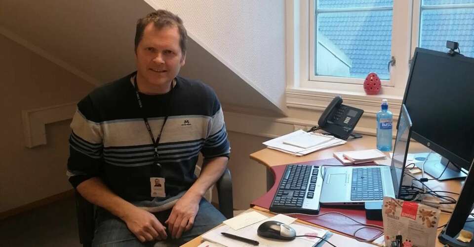 Hovedtillitsvalgt Kenneth Rasmussen betrakter ordningen med at reisetid er arbeidstid som en delvis seier. Hovedtillitsvalgt Kenneth Rasmussen betrakter ordningen med at reisetid er arbeidstid som en delvis seier.