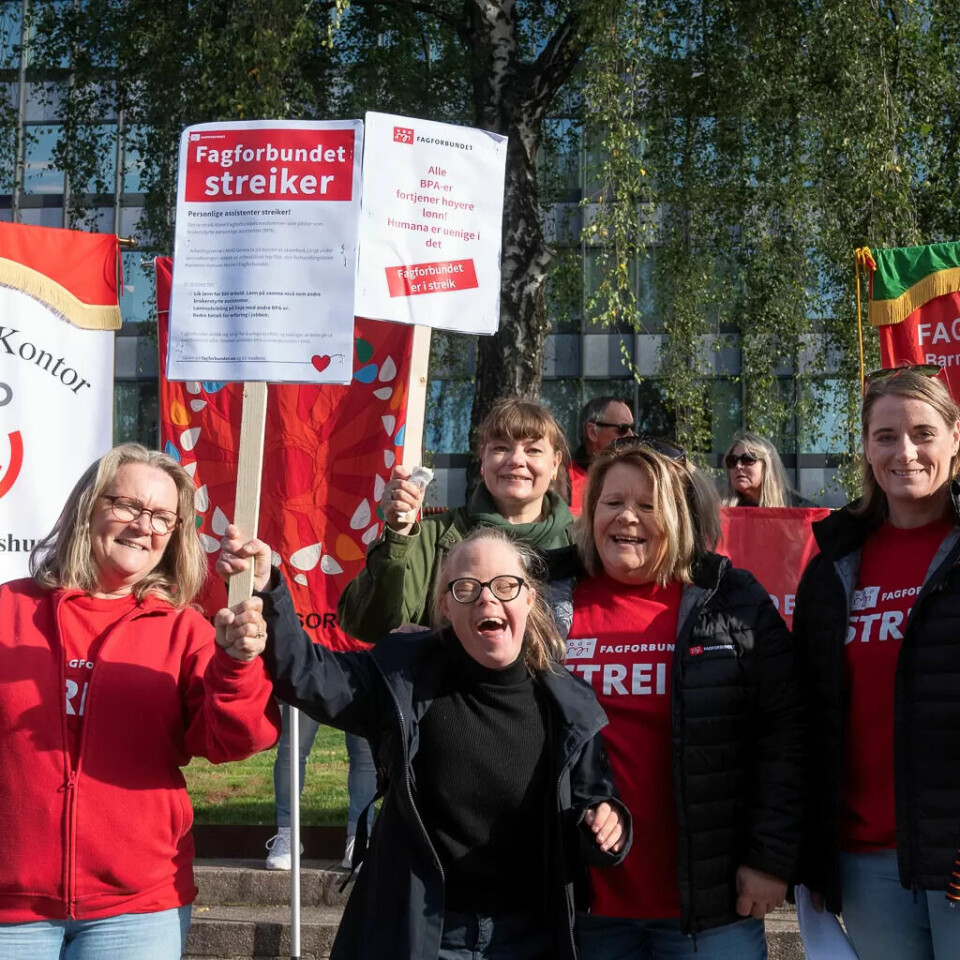 Den historiske streiker for brukerstyrte personlige assistenter endte med full seier for Fagforbundet og LO. Den historiske streiker for brukerstyrte personlige assistenter endte med full seier for Fagforbundet og LO.