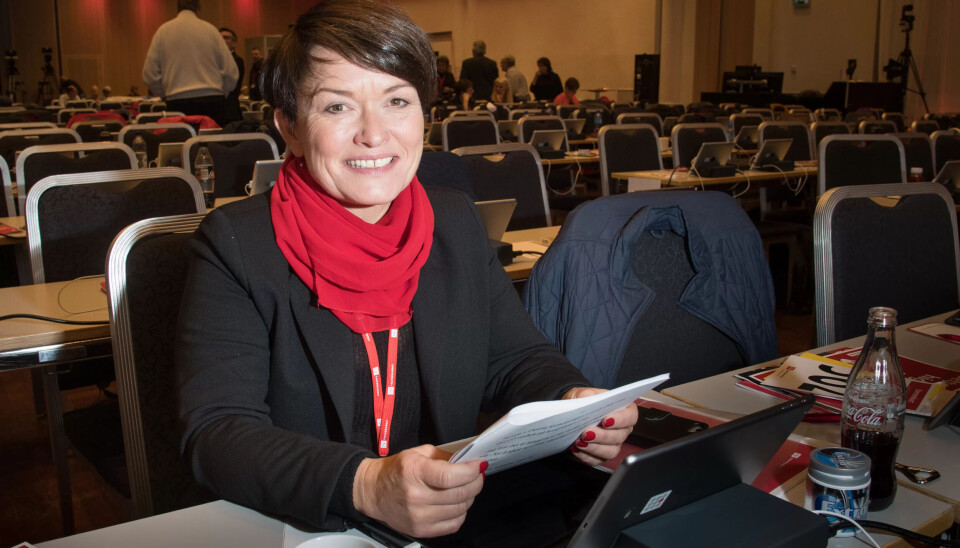 SAMLET BAK ARBEIDSTIDSREFORM: Nestleder Sissel M. Skoghaug mener det blir viktig at en samlet fagbevegelse står bak planene om en arbeidstidsreform der redusert arbeidstid er ett av virkemidlene. SAMLET BAK ARBEIDSTIDSREFORM: Nestleder Sissel M. Skoghaug mener det blir viktig at en samlet fagbevegelse står bak planene om en arbeidstidsreform der redusert arbeidstid er ett av virkemidlene.