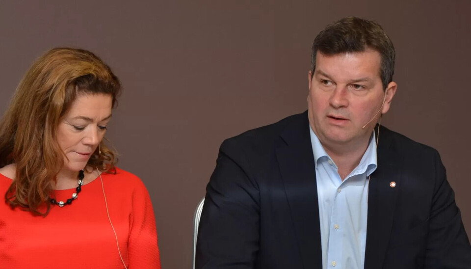 Ikke bare plusser med AFP-ordningen, innrømmer Kristin Skogen Lund (t.v.) og LO-leder Hans-Christian Gabrielsen. Ikke bare plusser med AFP-ordningen, innrømmer Kristin Skogen Lund (t.v.) og LO-leder Hans-Christian Gabrielsen.