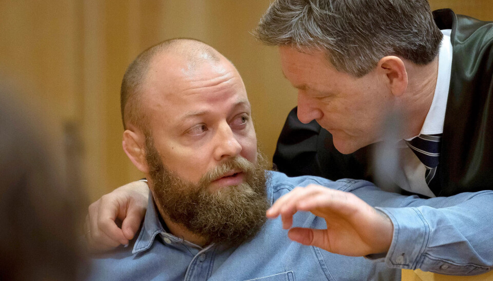 KLAR FOR NY RUNDE: Mats Rolfsen er en av saksøkerne som er klar for ny rudne i retten. Her med advokat Kjetil Edvardsen. KLAR FOR NY RUNDE: Mats Rolfsen er en av saksøkerne som er klar for ny rudne i retten. Her med advokat Kjetil Edvardsen.
