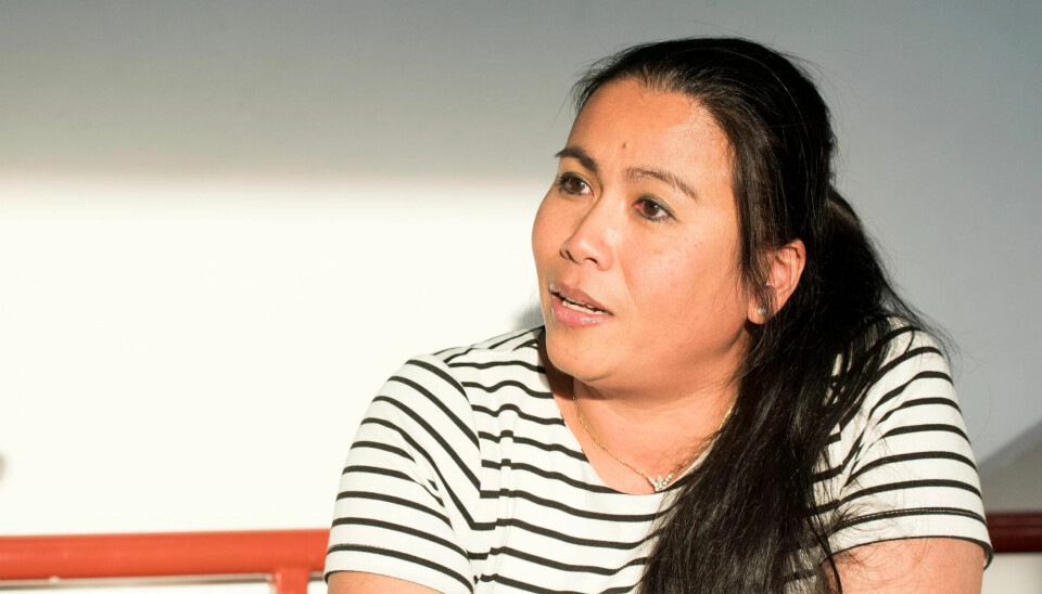 KLAPPING ER IKKE NOK: Renholdsleder i Moss kommune Rattiya Maklai Carlson føler at de atter en gang blir glemt når det er snakk om lønnsløft og å stå i front i pandemien. KLAPPING ER IKKE NOK: Renholdsleder i Moss kommune Rattiya Maklai Carlson føler at de atter en gang blir glemt når det er snakk om lønnsløft og å stå i front i pandemien.