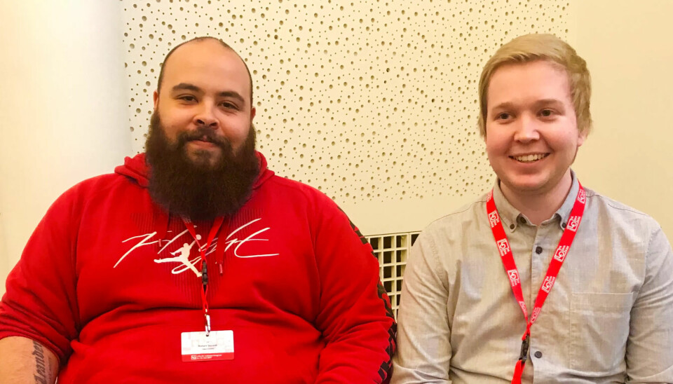 OLJESTRID: Richard Storevik fra Fellesforbundet (tv) og Mats Monsen fra Fagforbundet har totalt ulikt standpunkt i oljesaken. OLJESTRID: Richard Storevik fra Fellesforbundet (tv) og Mats Monsen fra Fagforbundet har totalt ulikt standpunkt i oljesaken.