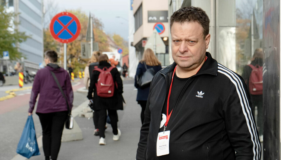 PÅ VAKT: Arne Hernes, hovedtillitsvalgt for Fagforbundet i Bergen, mener flere ansatte og bedre vaktordninger må til for å yte bedre tjenester for de sårbare brukerne. PÅ VAKT: Arne Hernes, hovedtillitsvalgt for Fagforbundet i Bergen, mener flere ansatte og bedre vaktordninger må til for å yte bedre tjenester for de sårbare brukerne.