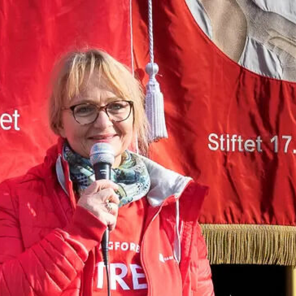 OPPFORDRER: Selv hadde Fagforbundet-topp Iren Mari Luther mange sommerjobber, helt fra hun var 11 år, som blant annet jordbærplukker, renholder og vakt på en cellulosefabrikk. OPPFORDRER: Selv hadde Fagforbundet-topp Iren Mari Luther mange sommerjobber, helt fra hun var 11 år, som blant annet jordbærplukker, renholder og vakt på en cellulosefabrikk.