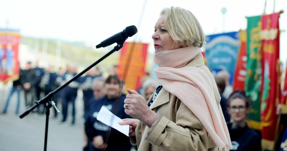 AKSJON: Ingunn Gjerstad leder LO i Oslo. Hun vil ha med seg folk og faner fra hele landet på en aksjon under NHOs årskonferanse på nyåret. (Arkivfoto). AKSJON: Ingunn Gjerstad leder LO i Oslo. Hun vil ha med seg folk og faner fra hele landet på en aksjon under NHOs årskonferanse på nyåret. (Arkivfoto).