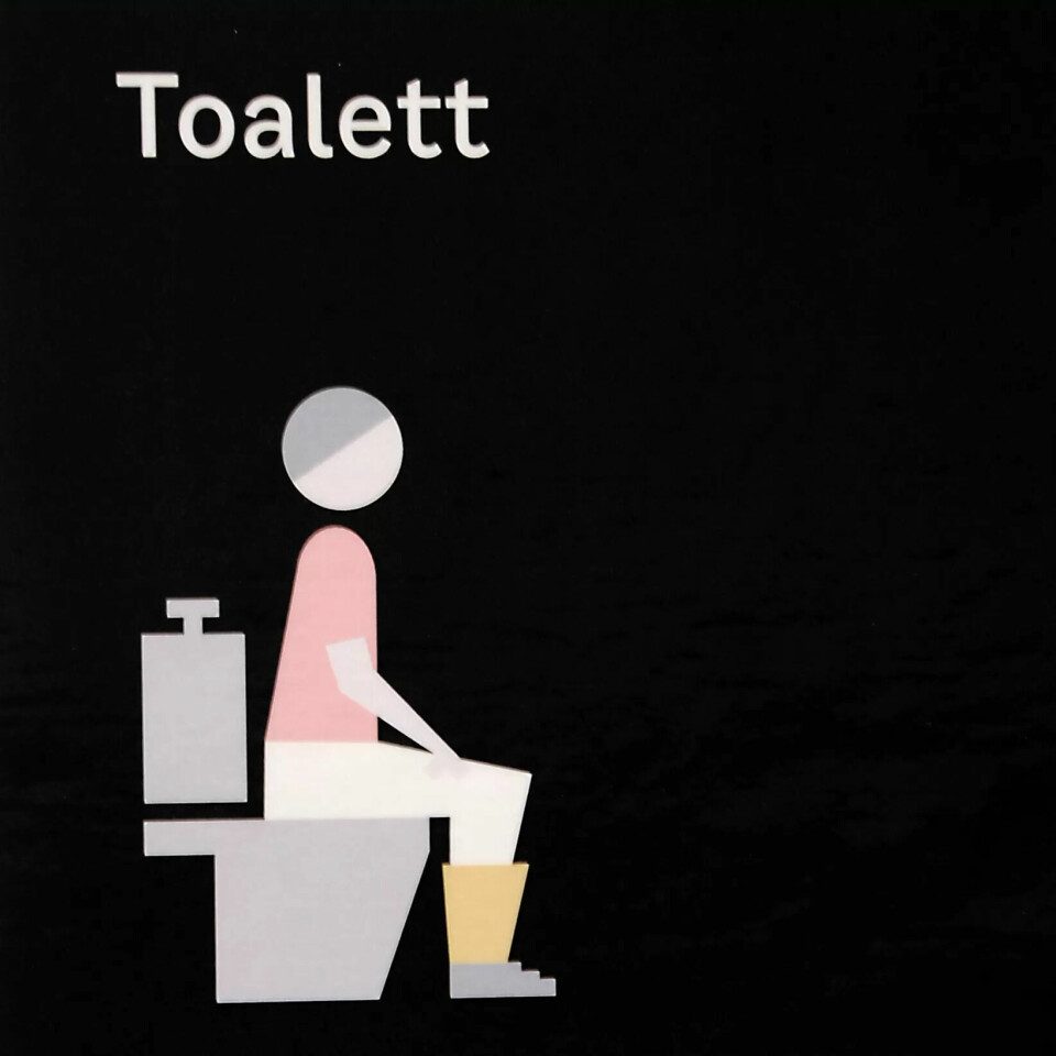 Med tydelige skilt og fargekontraster har ergoterapeutene laget en bedre hverdag for beboerne