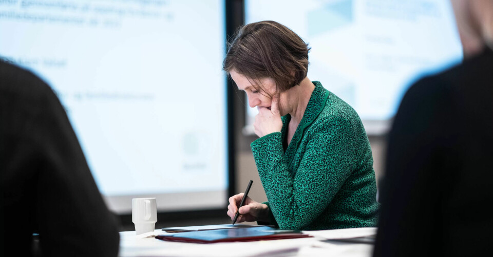 HVA NÅ? Kjersti Toppe noterte flittig da hun inviterte til møte om barnevernet. HVA NÅ? Kjersti Toppe noterte flittig da hun inviterte til møte om barnevernet.