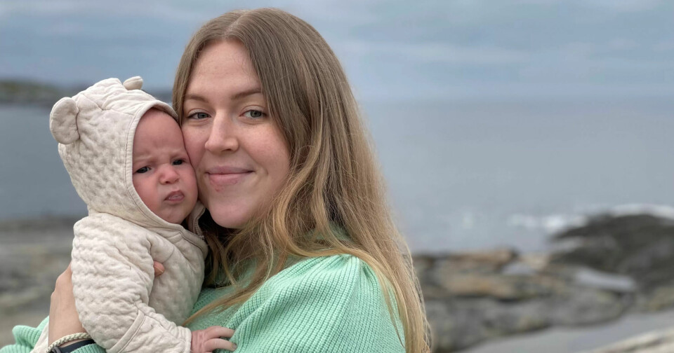 Kajsa Persson sparer tusenvis av kroner i året på å ha sønnen Henry (1) i gratis barnehage i Finnmark. Kajsa Persson sparer tusenvis av kroner i året på å ha sønnen Henry (1) i gratis barnehage i Finnmark.