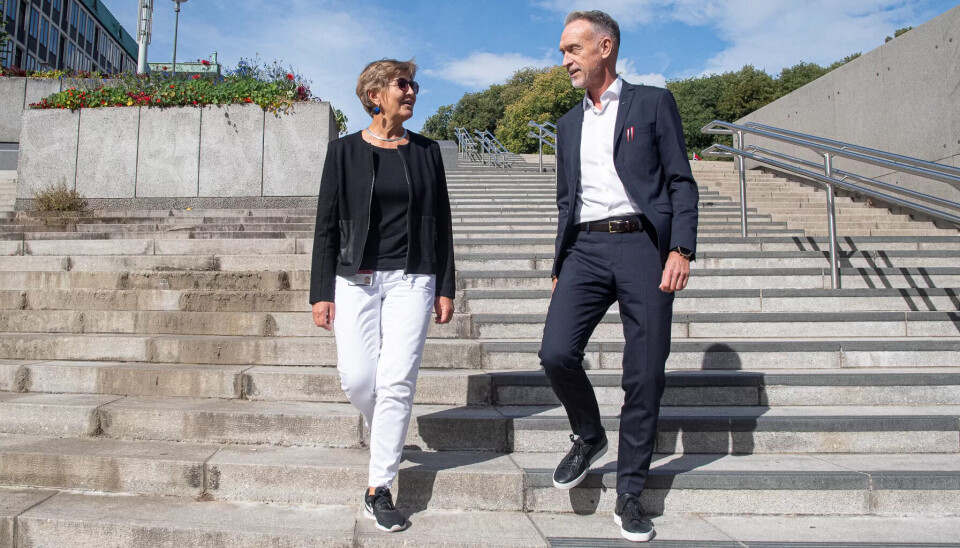 IKKE ENIGE: Mette Nord i LO Kommune og forhandlingsleder Tor Arne Gangsø lyktes ikke med å finne en forhandlingsløsning i årets lønnsoppgjør. Nå blir det mekling. IKKE ENIGE: Mette Nord i LO Kommune og forhandlingsleder Tor Arne Gangsø lyktes ikke med å finne en forhandlingsløsning i årets lønnsoppgjør. Nå blir det mekling.