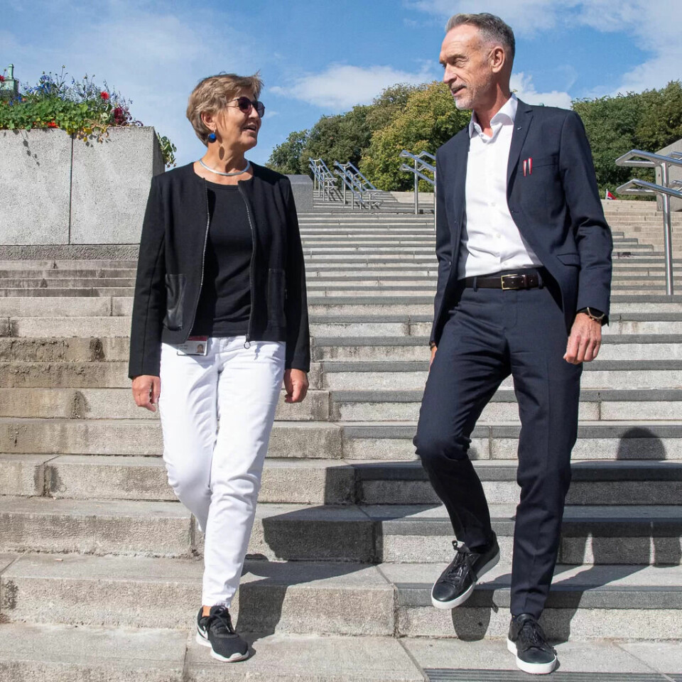 IKKE ENIGE: Mette Nord i LO Kommune og forhandlingsleder Tor Arne Gangsø lyktes ikke med å finne en forhandlingsløsning i årets lønnsoppgjør. Nå blir det mekling. IKKE ENIGE: Mette Nord i LO Kommune og forhandlingsleder Tor Arne Gangsø lyktes ikke med å finne en forhandlingsløsning i årets lønnsoppgjør. Nå blir det mekling.