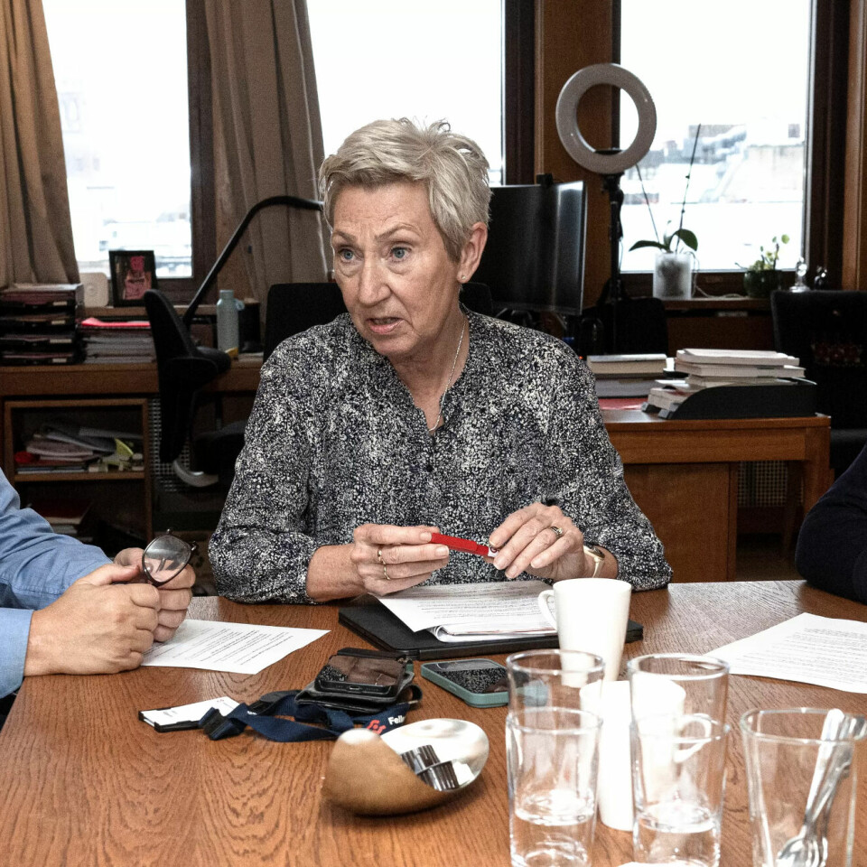 BEKLAGER: Jørn Eggum (f.v.), Peggy Hessen Følsvik og Mette Nord beklager at Senterpartiet har forlatt regjeringen. BEKLAGER: Jørn Eggum (f.v.), Peggy Hessen Følsvik og Mette Nord beklager at Senterpartiet har forlatt regjeringen.