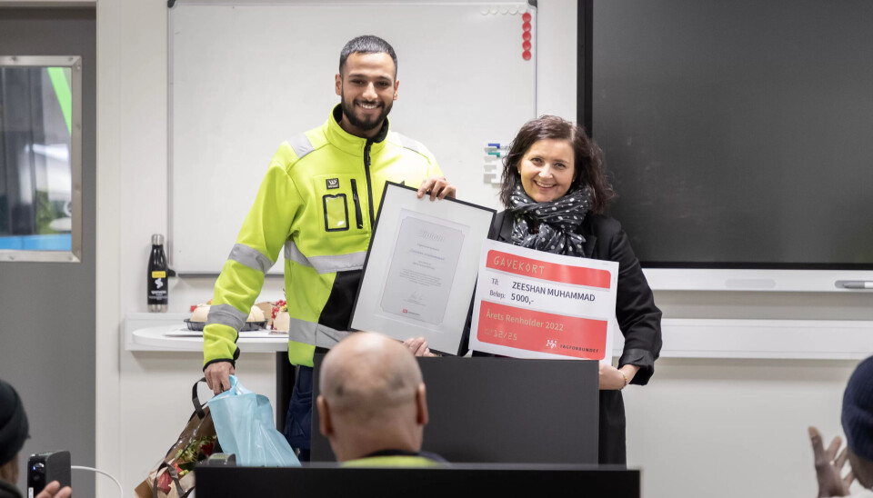 Zeeshan Muhammad og Ingunn Reistad Jacobsen, leder av Yrkesseksjon samferdsel og teknisk i Fagforbundet. Zeeshan Muhammad og Ingunn Reistad Jacobsen, leder av Yrkesseksjon samferdsel og teknisk i Fagforbundet.